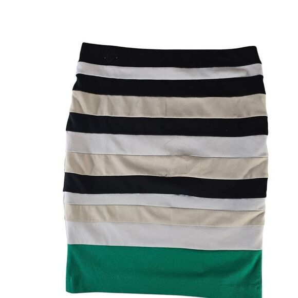 Maurices Black and White Mini Pencil Skirt Casual - Picture 3 of 5